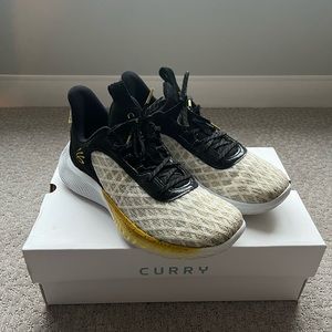 Under Armour Curry Flow Basketball Shoes